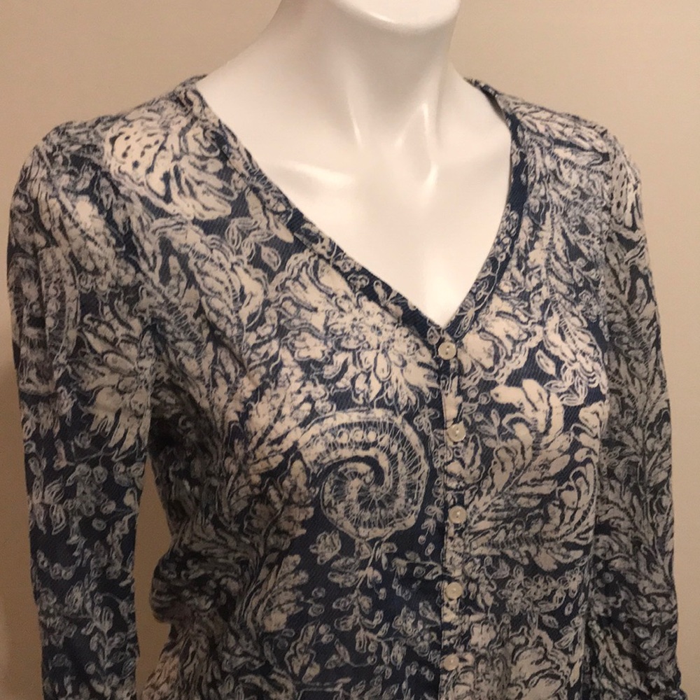 Lucky brand lightweight button front tie top